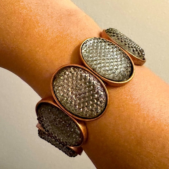 ⚜️3 for $30⚜️ Rose Gold Tone Stretch Bracelet (Vintage, Retro, Acrylic) - Picture 1 of 13